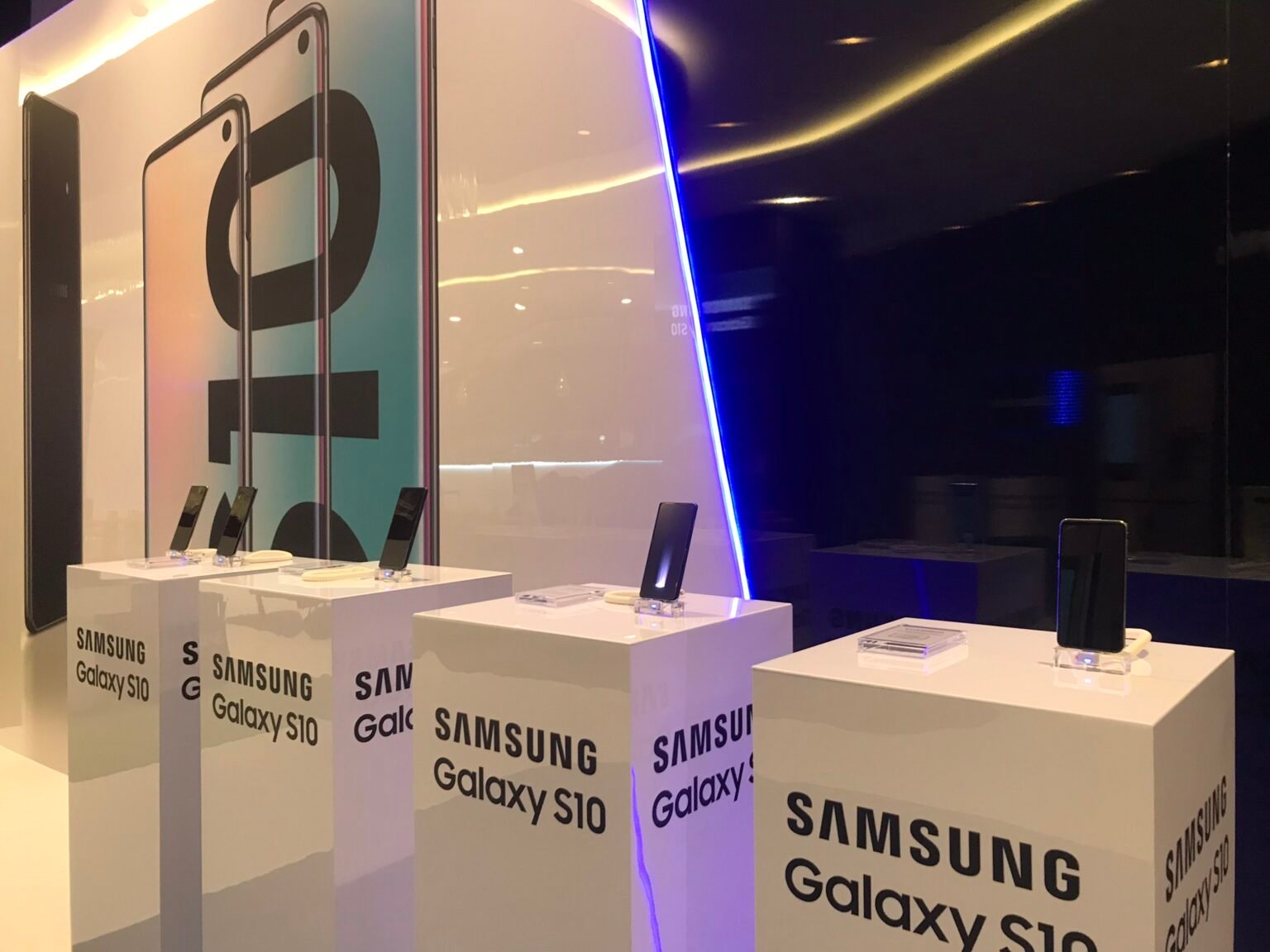 Samsung Double Three By Hilton